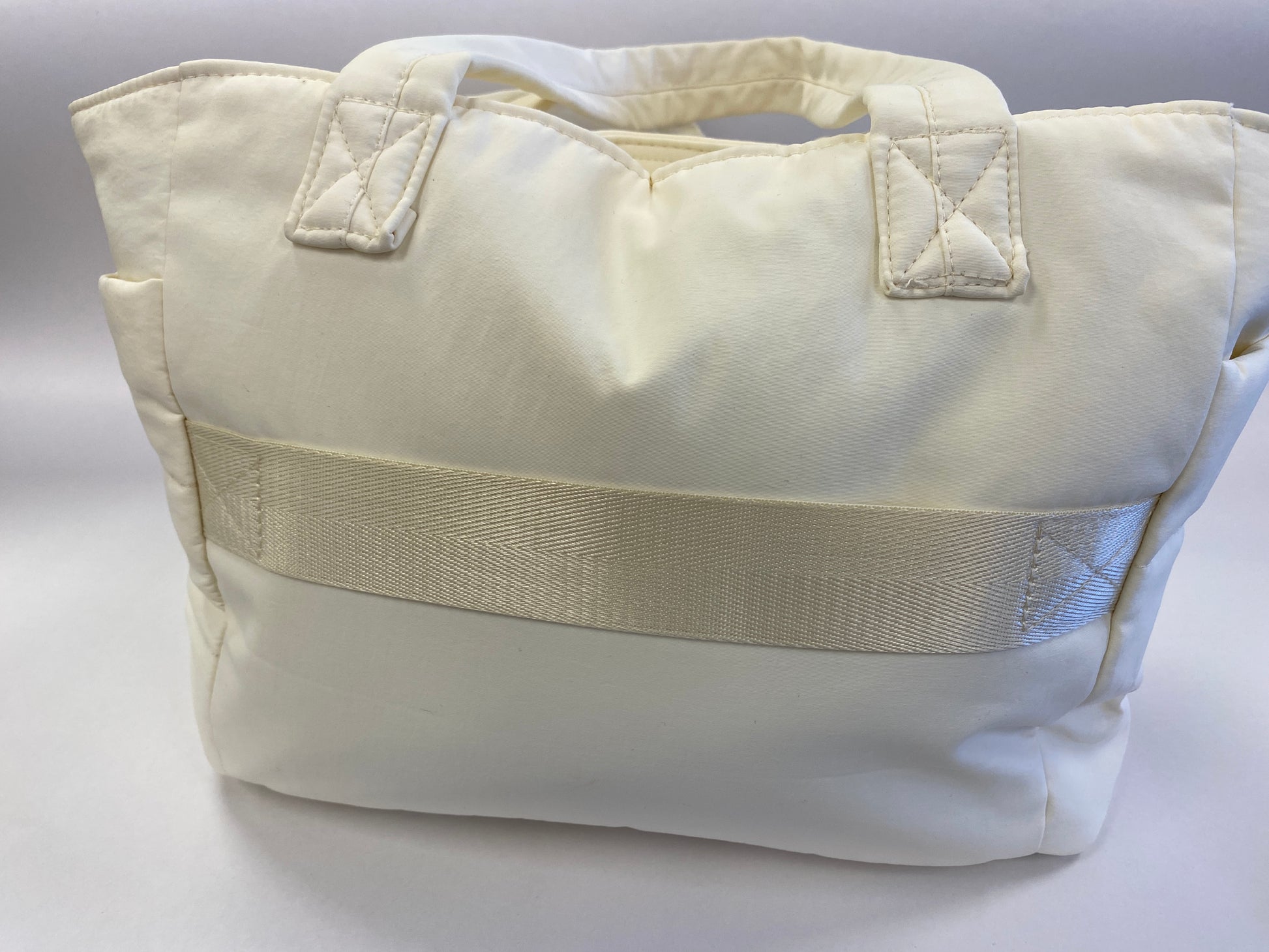 Puffy Tote in white